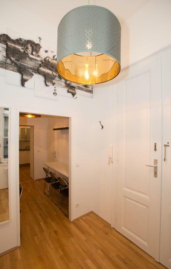 Opera 1 Appartement Wenen