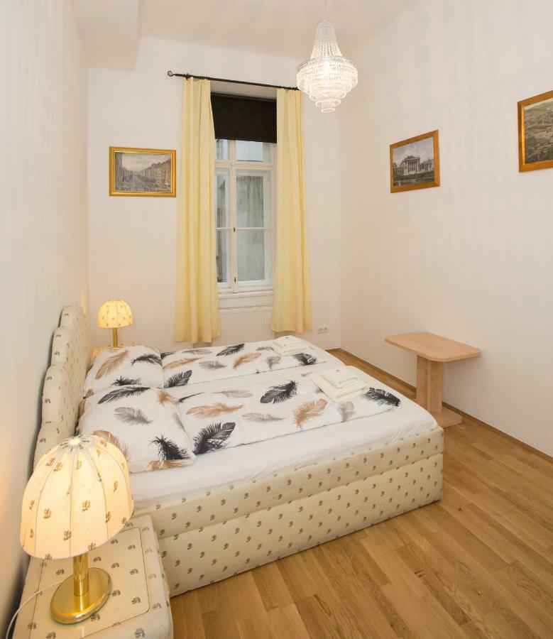 Appartement Opera 1 *